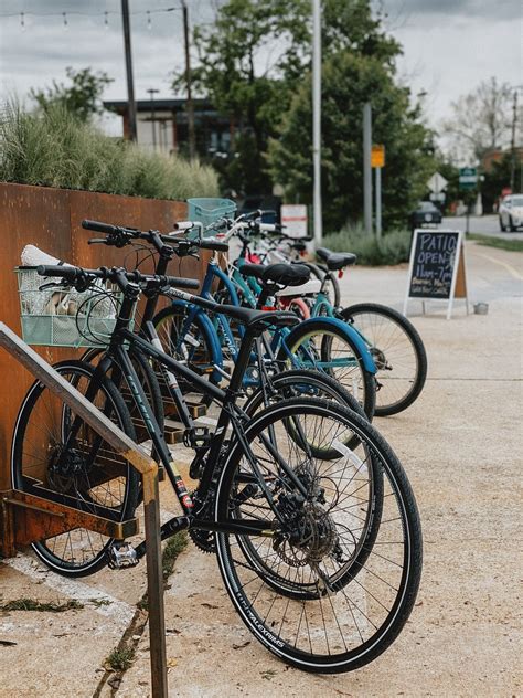 The hub bike lounge - When it comes to determining used bicycle values, there are several venues that you can check. Before you get started, figure out the exact model and year of your bike to locate ac...